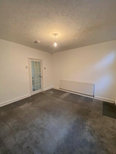 2 Bedroom House To Rent In Henshall Street, Barnsley, S70