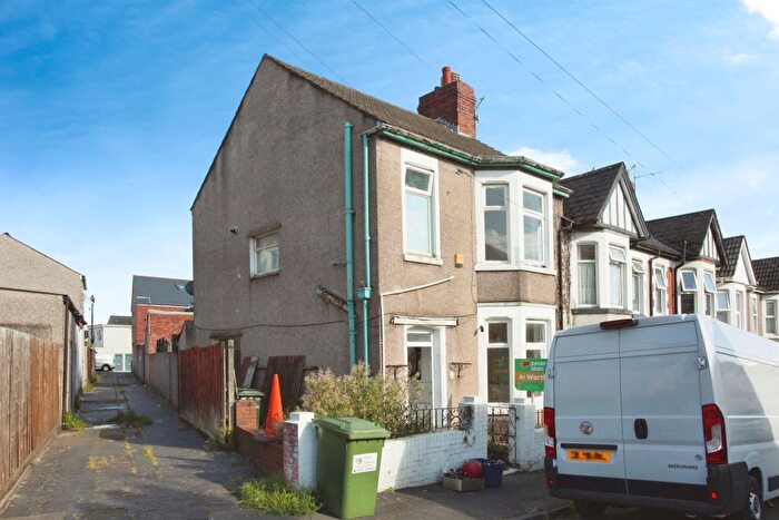 3 Bedroom Semi Detached House For Sale In Rosslyn Road, Newport, NP19