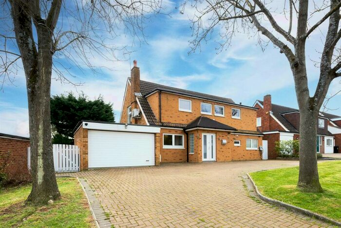 5 Bedroom Detached House To Rent In Hayesford Park Drive, Bromley, BR2