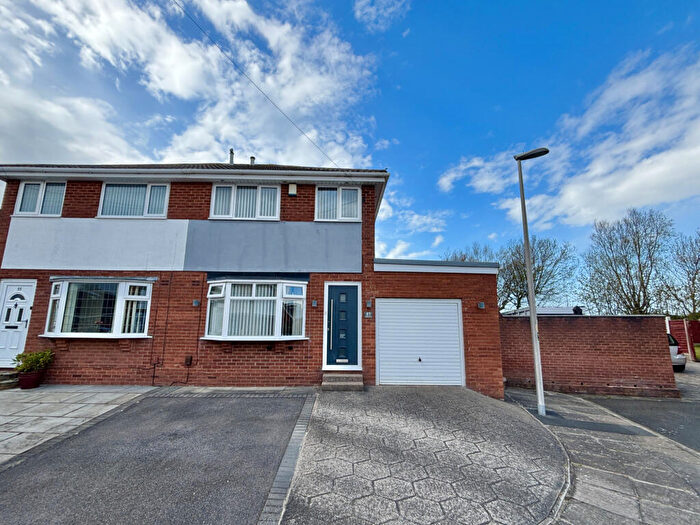 2 Bedroom Semi Detached House For Sale In Wasdale Road, Blackpool, FY4