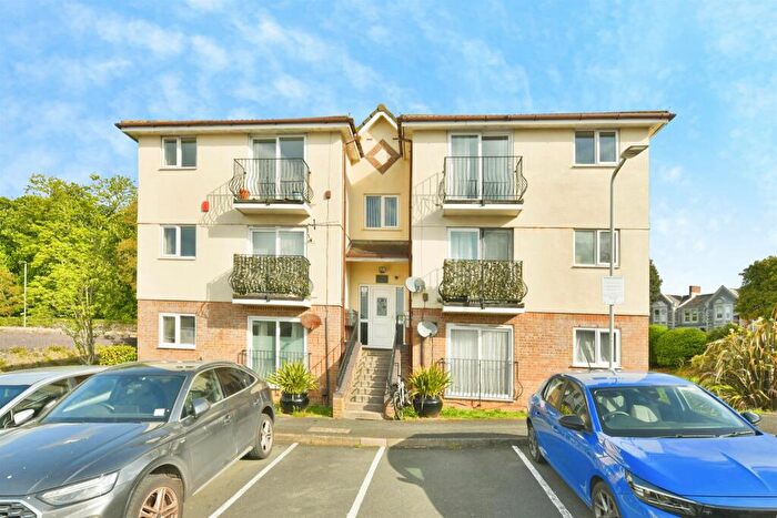 2 Bedroom Flat For Sale In White Friars Lane, St. Judes, Plymouth, PL4