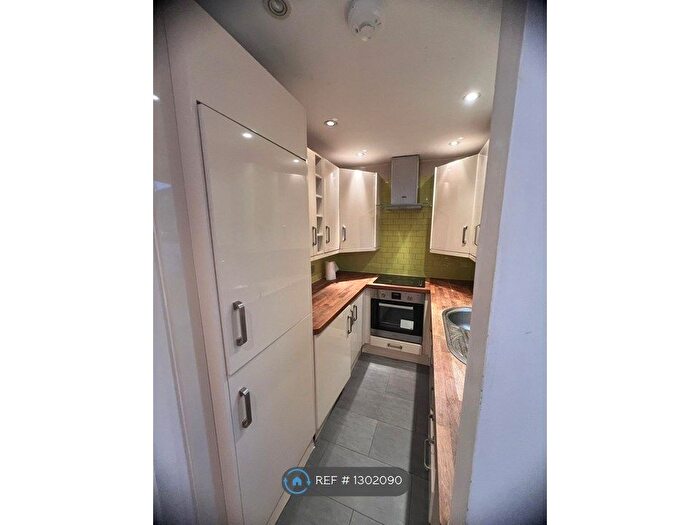 1 Bedroom Studio To Rent In Cowley, Uxbridge, UB8