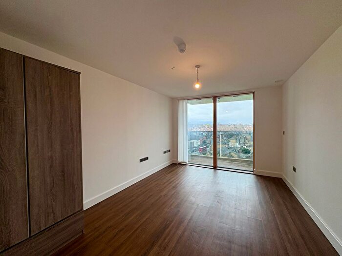 2 Bedroom Flat To Rent In Jerrard Street, London, SE13