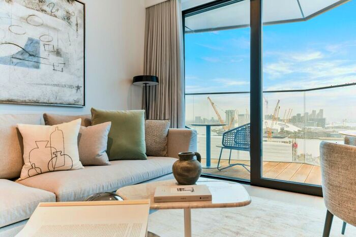 1 Bedroom Flat To Rent In George Street, Canary Wharf, E14