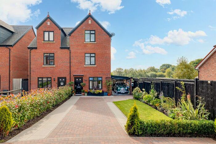 4 Bedroom Semi-Detached House For Sale In Old Court Gardens, Oakmere, Northwich, CW8