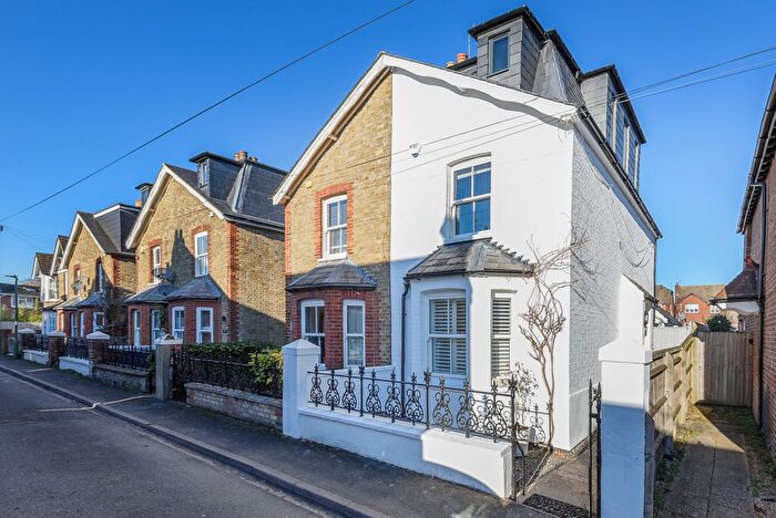 4 Bedroom Semi Detached House For Sale In Princes Road, Bourne End, SL8