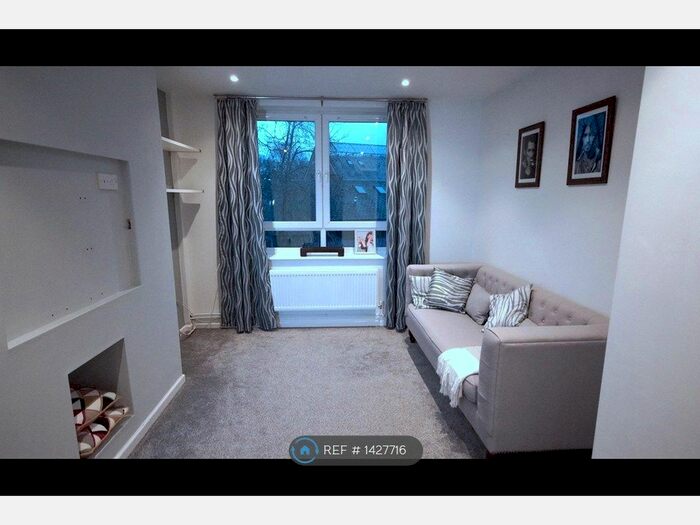 2 Bedroom Flat To Rent In Neptune Street, London, SE16