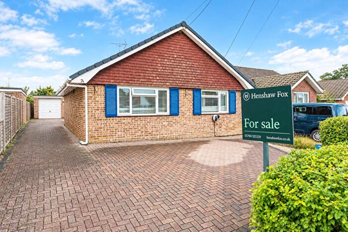 3 Bedroom Detached Bungalow For Sale In Crescent Road, North Baddesley, Hampshire, SO52
