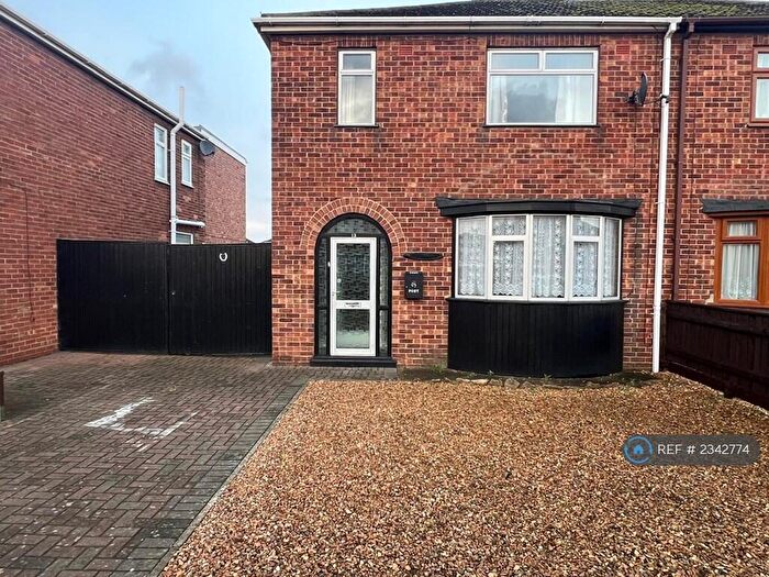 3 Bedroom Semi-Detached House To Rent In Windsor Drive, Peterborough, PE2