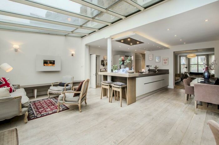 6 Bedroom Terraced House To Rent In Salcott Road London, SW11