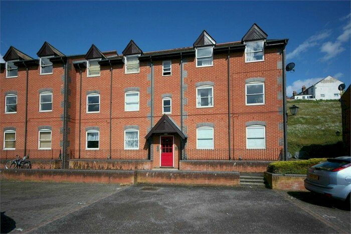 1 Bedroom Apartment To Rent In Lynden Mews Dale Road, Reading, RG2