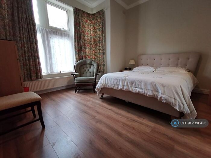 2 Bedroom Flat To Rent In Sandown Road, Leicester, LE2