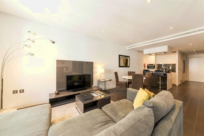 2 Bedroom Flat To Rent In Marconi House, Strand, London, WC2R