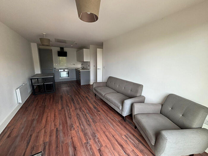 2 Bedroom Apartment To Rent In Chatham Street, Sheffield, South Yorkshire, S3