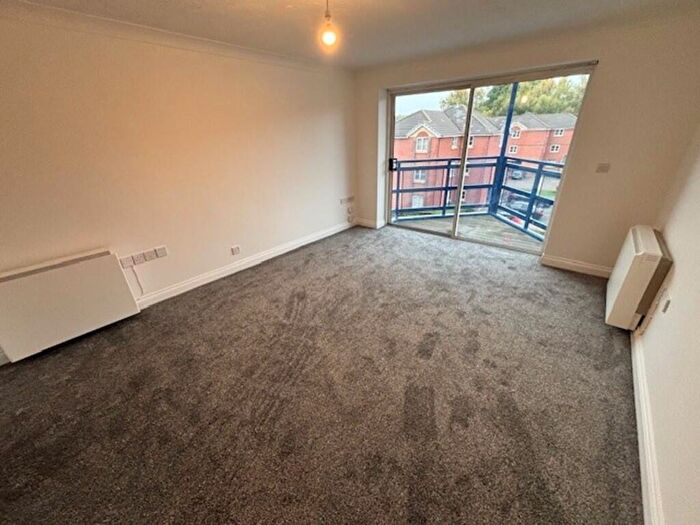 1 Bedroom Apartment To Rent In Mountbatten Close, Ashton-on-Ribble, PR2