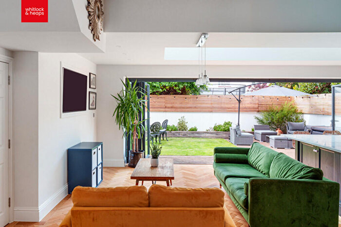 4 Bedroom Semi-Detached House For Sale In Langdale Gardens, Hove, BN3