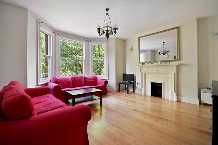 3 Bedroom Flat To Rent In Morshead Road, London, W9
