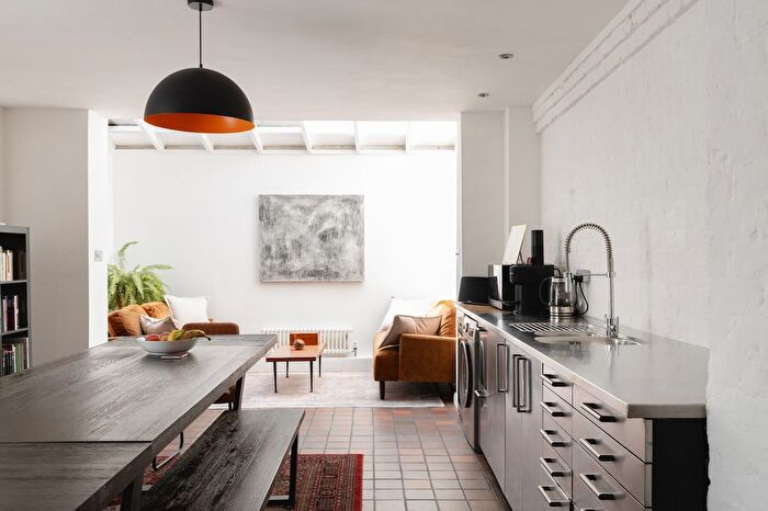 1 Bedroom Town House For Sale In Peary Place, Bethnal Green, London, E2