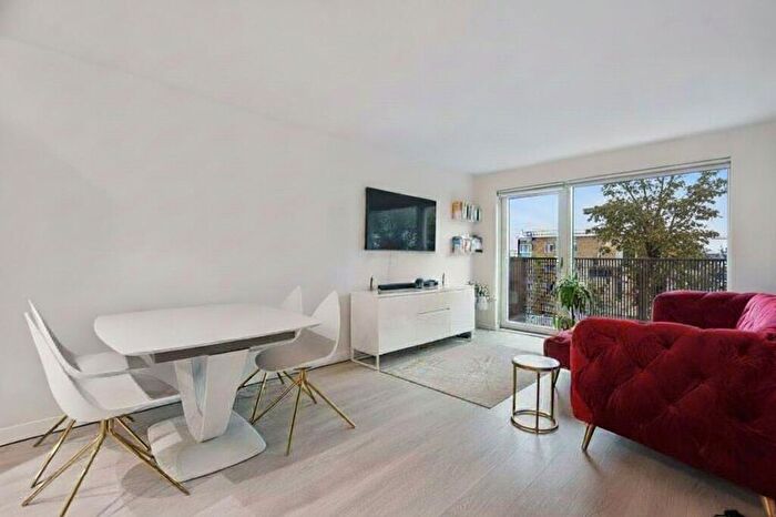 1 Bedroom Flat To Rent In Harrow View, Cadmium Apartments, HA1