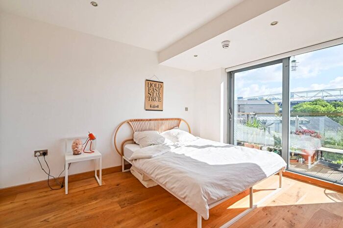 2 Bedroom Flat To Rent In Iron Works, Bow, London, E3