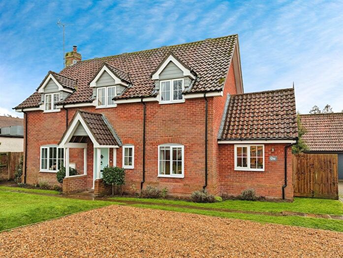 4 Bedroom Detached House For Sale In Shepherds Fold, Hollesley, Woodbridge, IP12