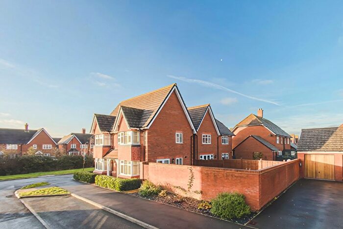 3 Bedroom Detached House For Sale In Tadpole Garden Village, Swindon, Wiltshire, SN25