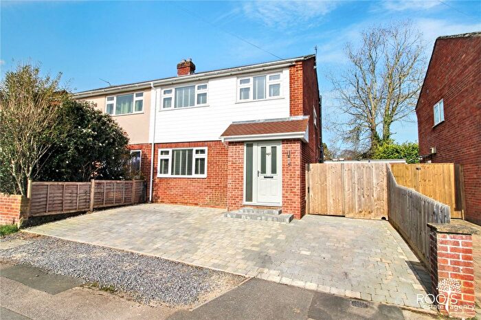 3 Bedroom Semi-Detached House For Sale In Westfield Road, Thatcham, Berkshire, RG18