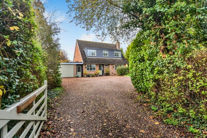 3 Bedroom Detached House For Sale In Uckinghall, Tewkesbury, Gloucestershire, GL20