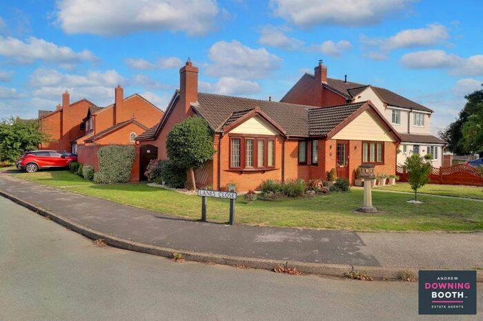 2 Bedroom Detached Bungalow For Sale In Crawley Lane, Kings Bromley, Burton On Trent, DE13