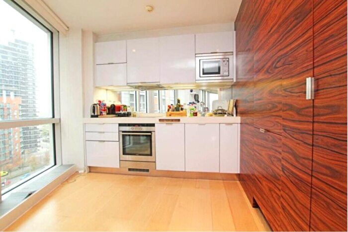 1 Bedroom Flat To Rent In Ontario Tower, Fairmont Avenue, E14