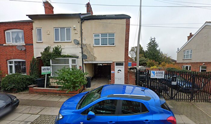 2 Bedroom Flat To Rent In Cyprus Road, Leicester, LE2