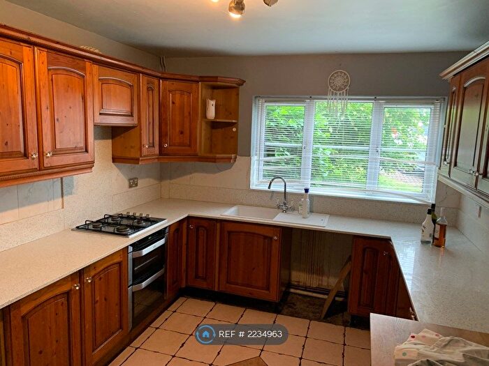 5 Bedroom Detached House To Rent In Cae Llwyndu, Nelson, Treharris, CF46