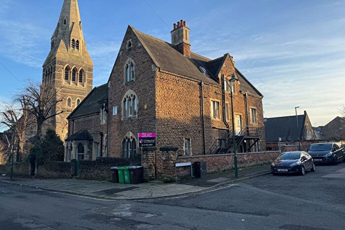 6 Bedroom Semi-Detached House To Rent In All Saints Street, Arboretum, NG7