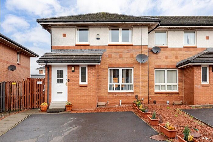 3 Bedroom End Of Terrace House For Sale In Mcfarlane Road, Alexandria, Dunbartonshire, G83
