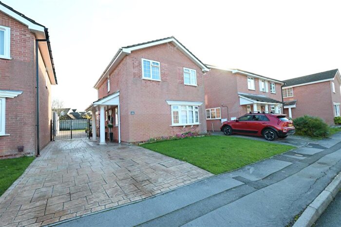 4 Bedroom Detached House For Sale In Footshill Close, Bristol, BS15