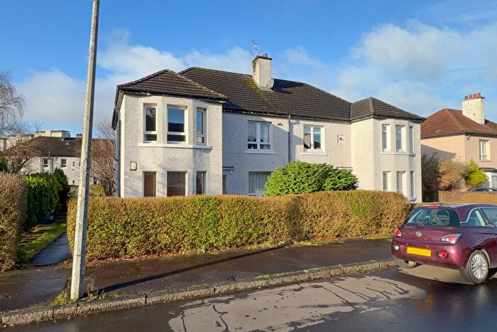 3 Bedroom Flat For Sale In Locksley Avenue, Knightswood, G13