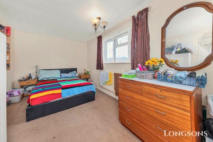 3 Bedroom Terraced House For Sale In Changi Road, Watton, IP25