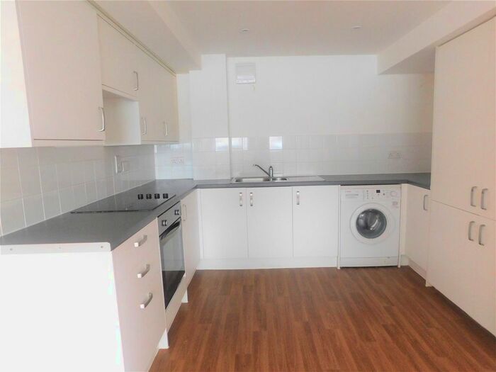 1 Bedroom Flat To Rent In Chaplaincy Gardens, Hornchurch, Essex, RM11