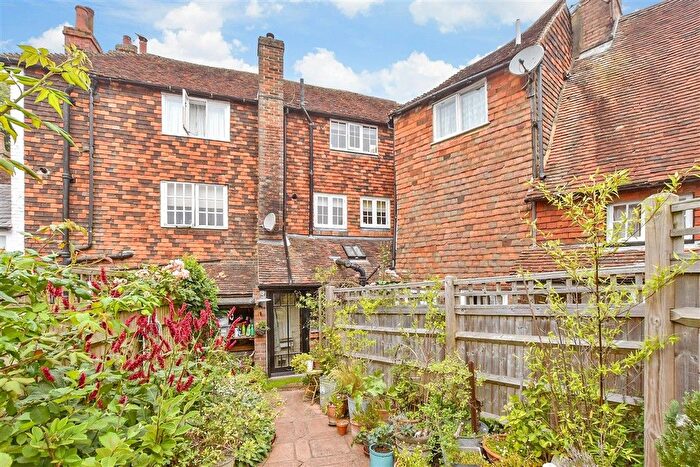 3 Bedroom Terraced House For Sale In Golden Square, Tenterden, Kent, TN30
