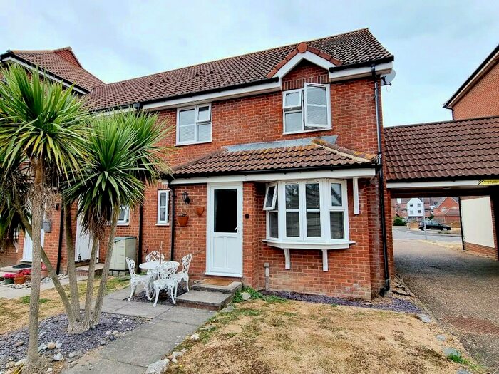 2 Bedroom End Of Terrace House To Rent In Falmouth Close, Eastbourne, East Sussex, BN23