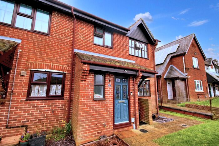3 Bedroom Semi-Detached House To Rent In Aarons Hill, Godalming, GU7