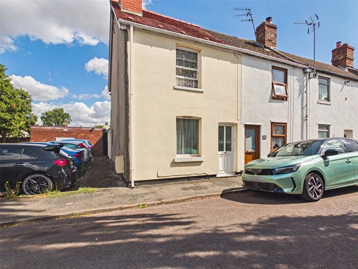 2 Bedroom End Terrace House For Sale In Alma Place, Gloucester, Gloucestershire, GL1