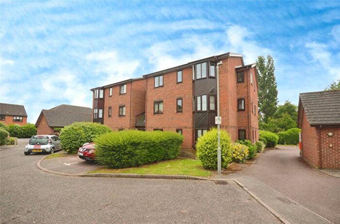 2 Bedroom Apartment For Sale In Poets Chase, Aylesbury, Buckinghamshire, HP21