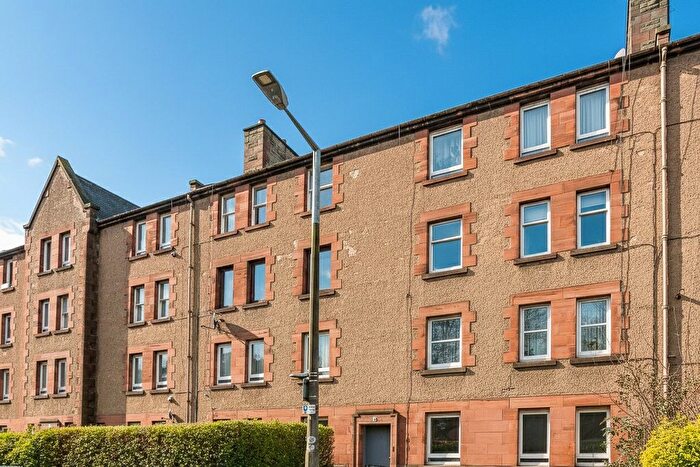 2 Bedroom Flat For Sale In South Sloan Street, Edinburgh, EH6