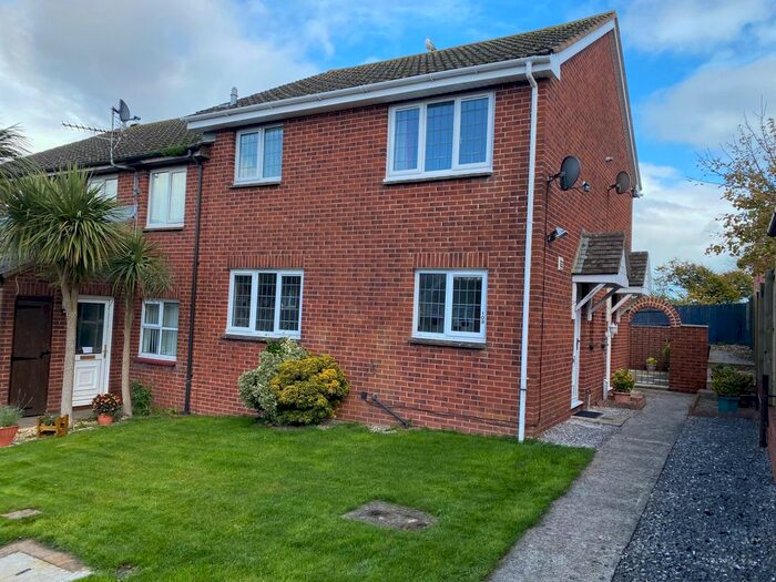 1 Bedroom End Of Terrace House To Rent In Sturcombe Avenue, Paignton, TQ4