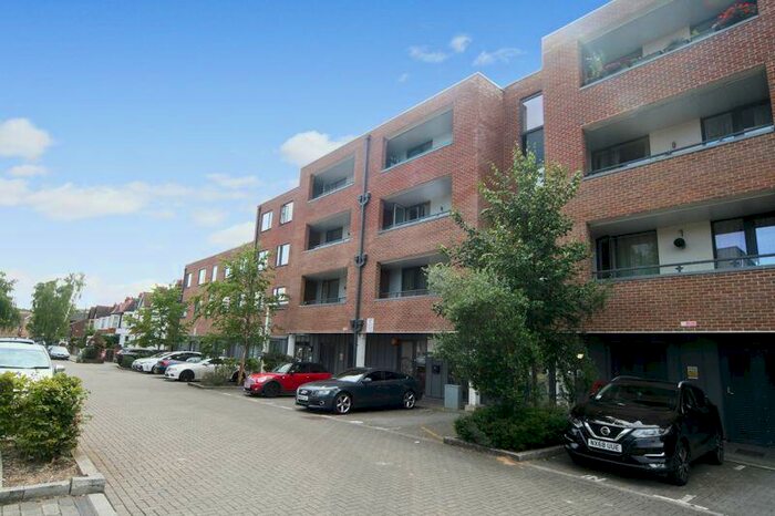2 Bedroom Apartment To Rent In Ladysmith Road, Harrow, HA3