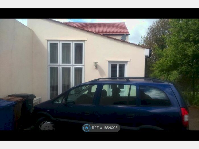 2 Bedroom Detached House To Rent In Cromwell Road, Grays, RM17