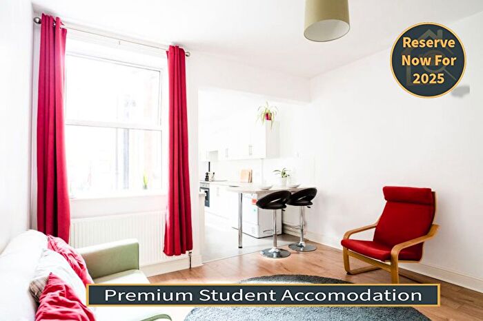 6 Bedroom Terraced House To Rent In Thurlow Road, Leicester, LE2