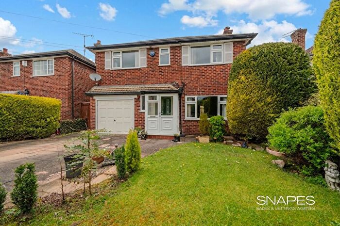 3 Bedroom Detached House For Sale In Crossway, Bramhall, SK7