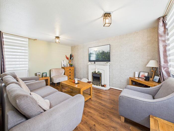 3 Bedroom Terraced House For Sale In Carnbroe Avenue, Coventry, CV3